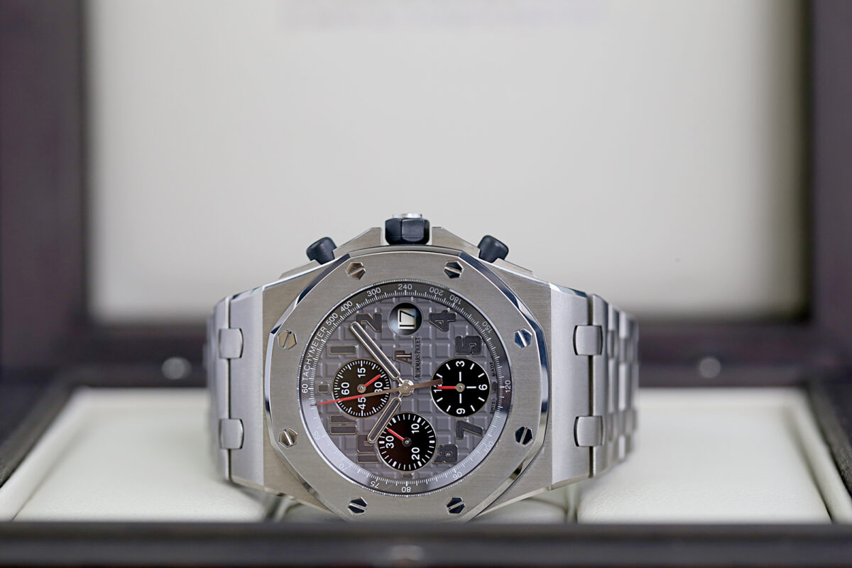 Audemars Piguet Royal Oak Offshore Chronograph, AP Box & Zertifikat, Titan, Top Zustand – Bild 10