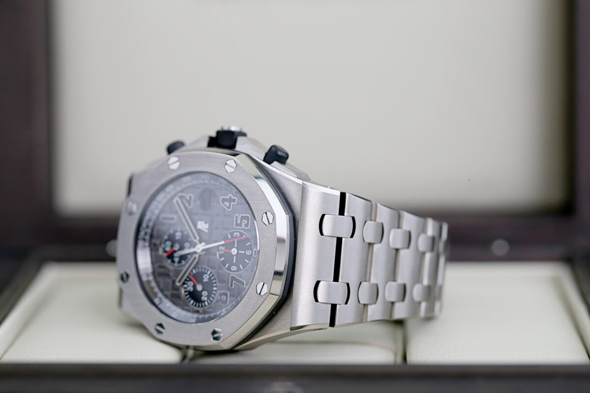 Audemars Piguet Royal Oak Offshore Chronograph, AP Box & Zertifikat, Titan, Top Zustand – Bild 12