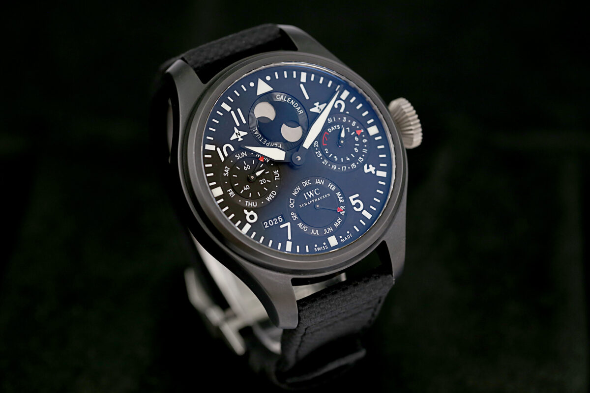 IWC Große Fliegeruhr Top Gun Perpetual Calendar Big Pilot, IWC Box & Garantiekarte, Keramik, Top Gangwerte und Zustand